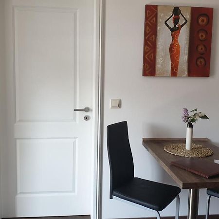 Seensucht & Urlaubstraeume, Ferienwohnung "Seerose" Grossraeschen Esterno foto