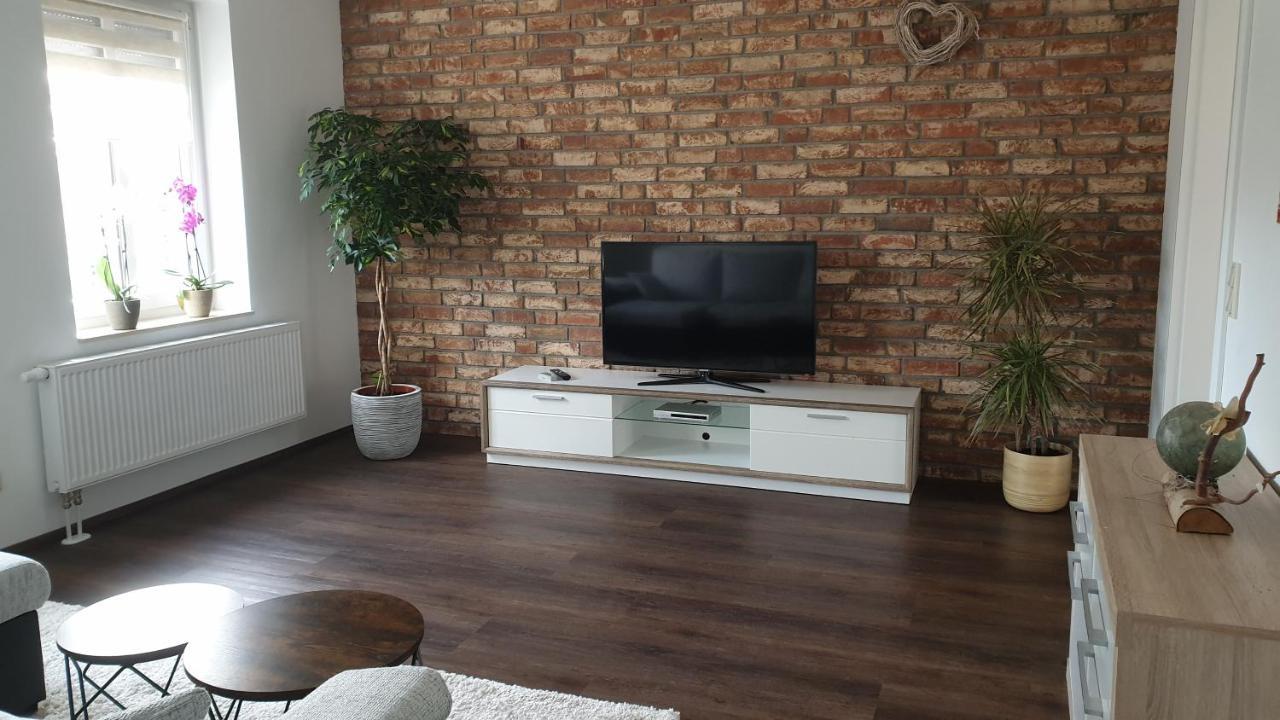 Seensucht & Urlaubstraeume, Ferienwohnung "Seerose" Grossraeschen Esterno foto