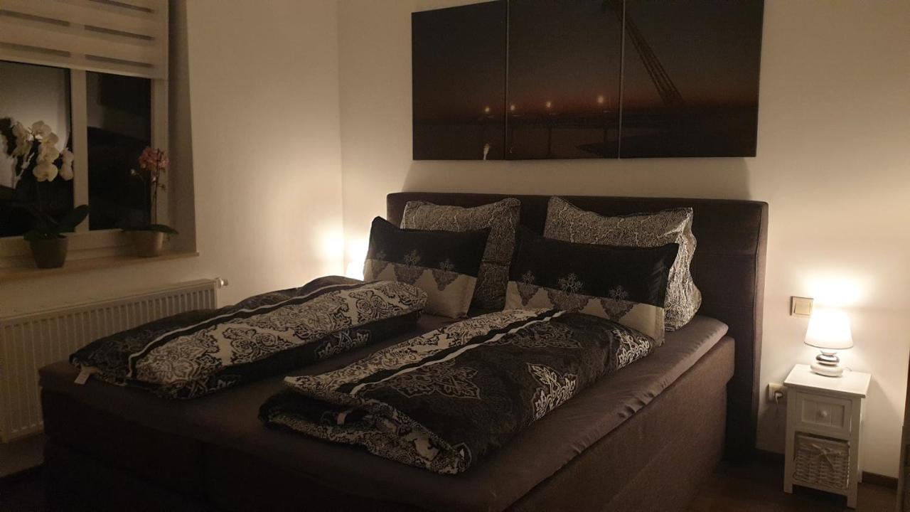 Seensucht & Urlaubstraeume, Ferienwohnung "Seerose" Grossraeschen Esterno foto